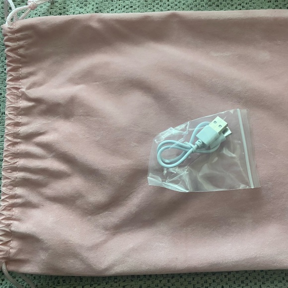 Pink LED Bad Bunny Logo Rolling Tray with 7 color variations & built-in grinder - Picture 3 of 8